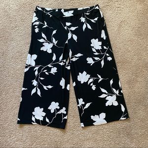 Susan Graver Hawaiian printed crop pants. Size XL/16/18. Excellent condition